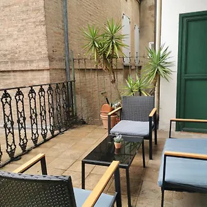Moline 11 Apartment Bologna